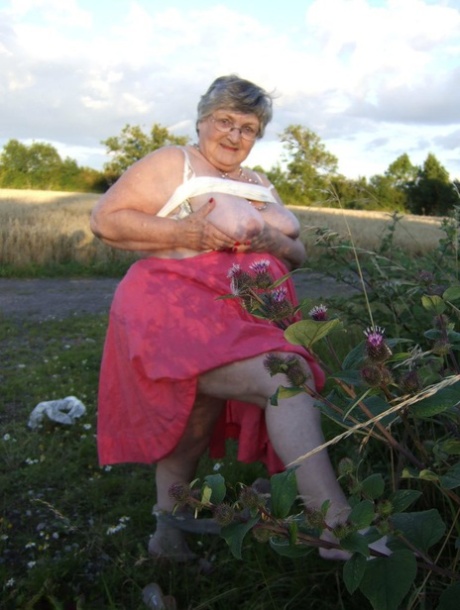 Obese Oma Grandma Libby Exposes Her Huge Ass While In A Field By A