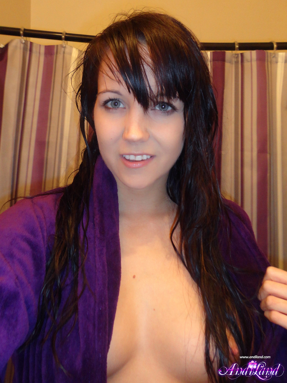 Brunette teen Andi Land takes self shots while getting entirely naked -  NakedPics