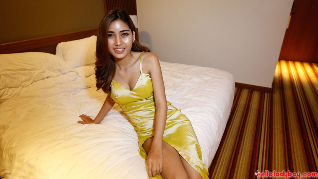 Hello Ladyboy featuring Wine Porn Photos - NakedPics