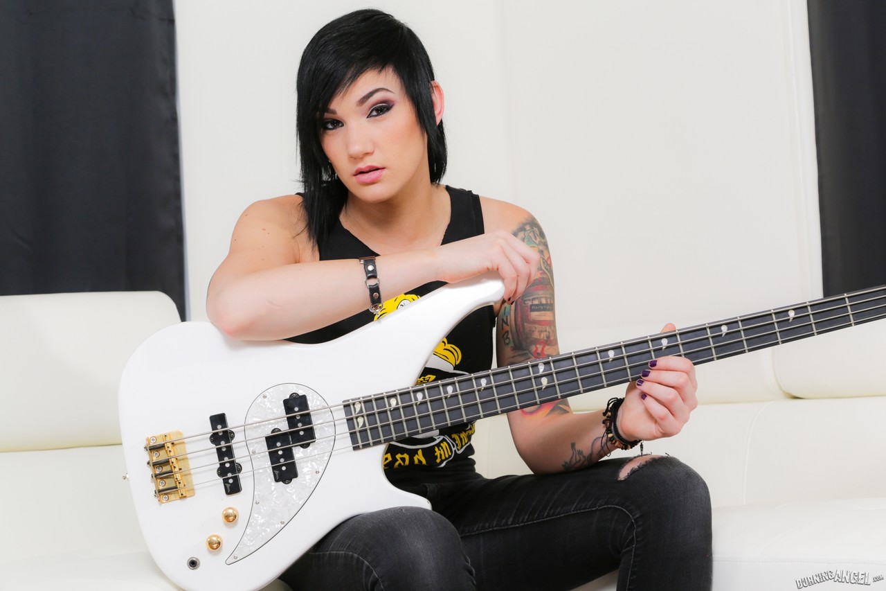 Bass guitar player undresses to show how soft her pubis is and nude perky  tits - NakedPics