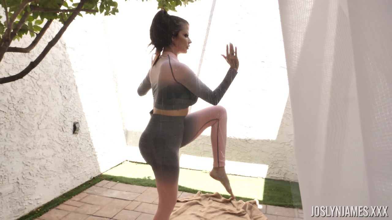 Curvy MILF Joslyn James gets fucked doggystyle in POV after yoga on the  patio - NakedPics