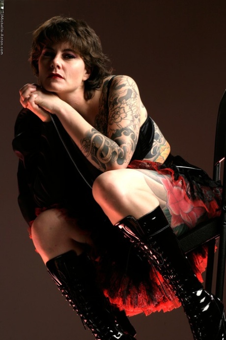 Michelle Aston, une femme tatouée d