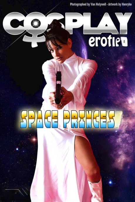 Seksowna brunetka dzierży pistolet podczas zdejmowania stroju kosmicznej księżniczki