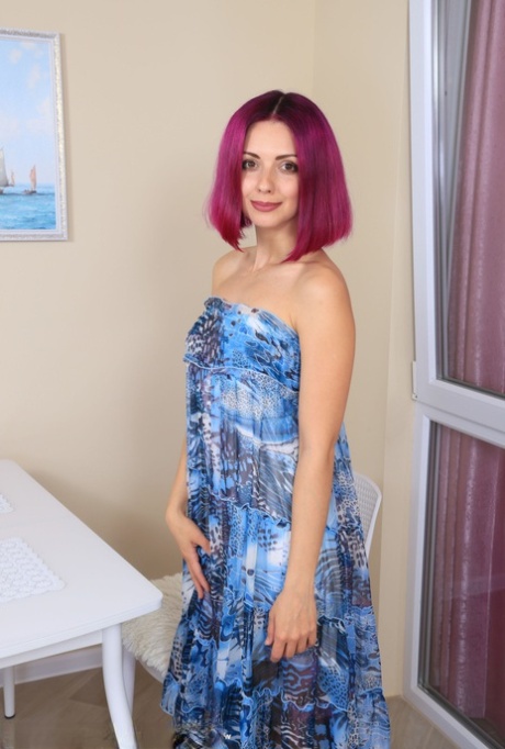 30 plus women with dyed hair Victoria Rainbow frees her hot body from a dress