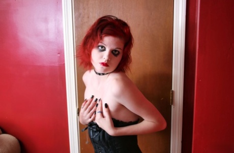 Kinky Florida Amatører med Teen Satine nøgenbilleder