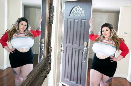 Amy Villainous, obèse, perd ses seins pour commencer à faire l