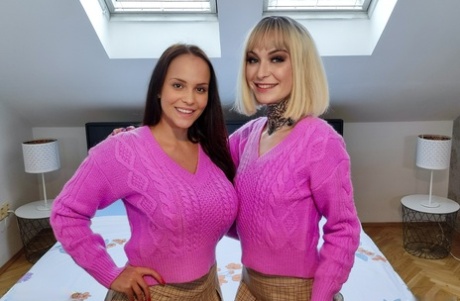 Jennifer Mendez & Tabitha Poison kyss innan trekant sex på en säng