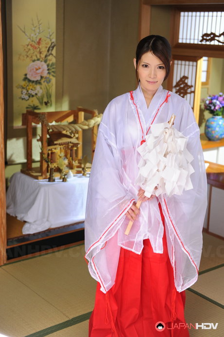 Japon HDV Anna Kirishima