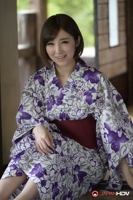 Japanese beauty Runa Hagawa frees her firm tits from a kimono