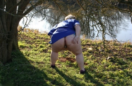 Obese British lady Lexie Cummings exposes herself out in public