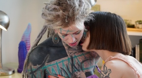 Nice teen Silvia Soprano has her asshole penetrated by a tattooed lesbian