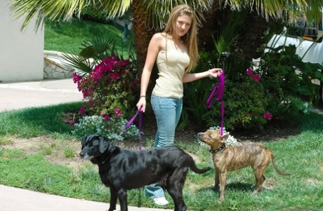 Young hottie Mia Rose walks her puppies before having sex with two boys