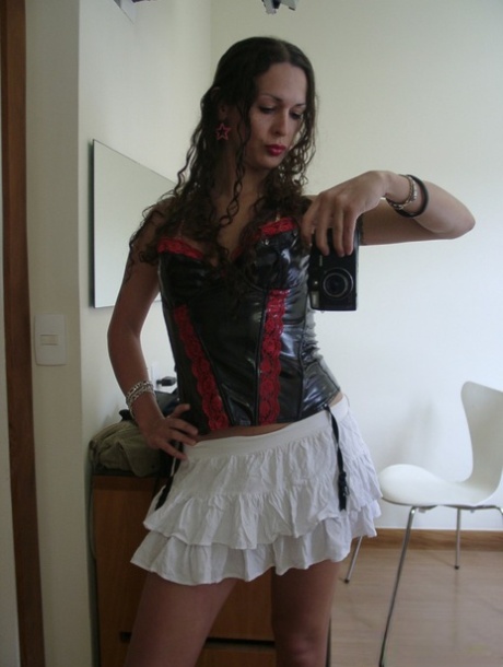 Latinamerikansk Tranny Naken Bilder