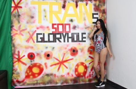 Trans500 con imágenes de Lana Davalos desnuda