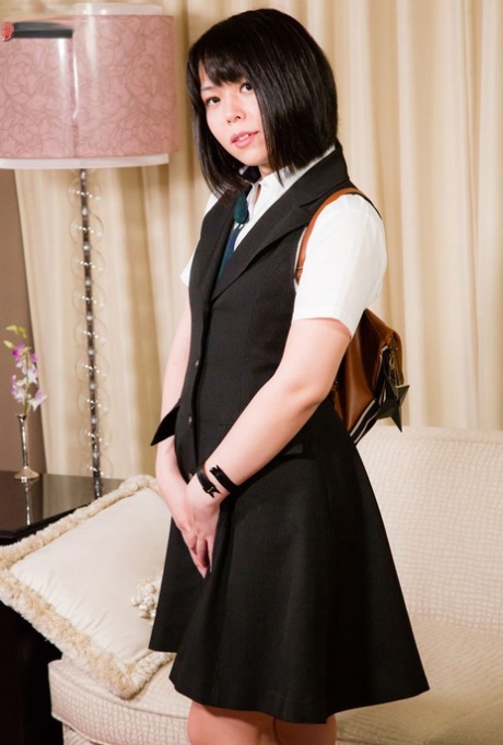 Shemale Giappone interpretato da Makina Hoshinome Immagini porno