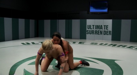 Ultimate Surrender Hollie Stevens, Mahina Zaltana