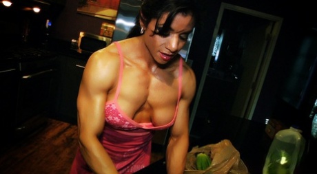 American bodybuilder Marina Lopez shows her biceps and flaunts her cleavage