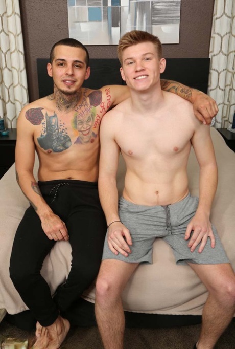 Sexy gay guys Bentley Layne and Tyler Blue fuck each other
