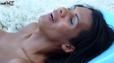 Sorte TG-piger Carla Araujo