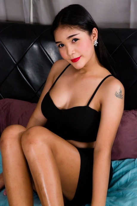 Asiatisk TGirl Atom