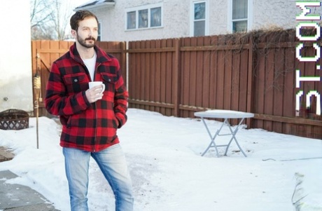 Dirty kåt twink och två heta jocks bang hårt i en sexig trekant