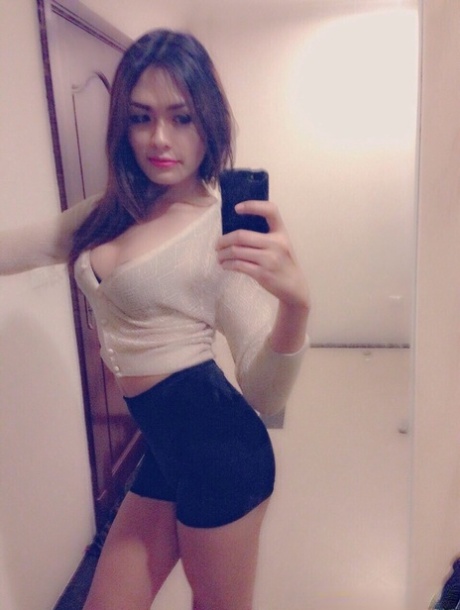 Hallo Ladyboy