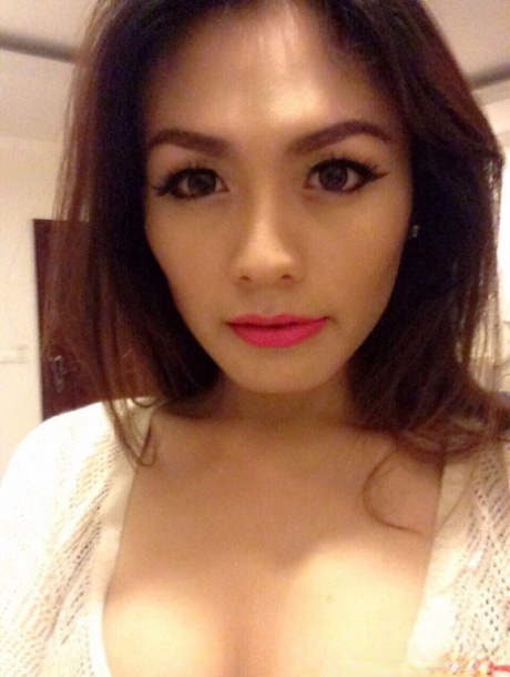 Hallo Ladyboy