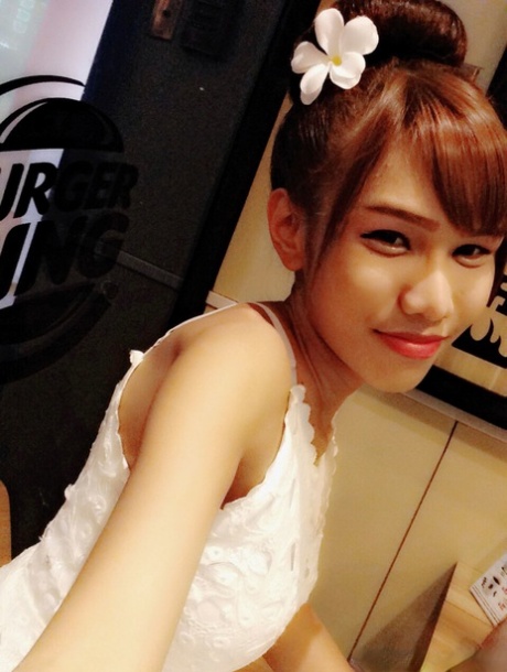 Hallo Ladyboy Ladyboy Noey
