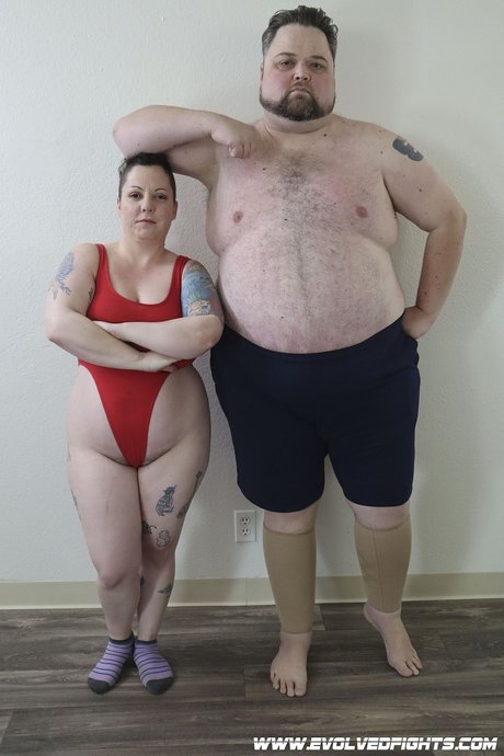 Short femdom Vinnie ONeill makes a chubby man taste her pussy while wrestling