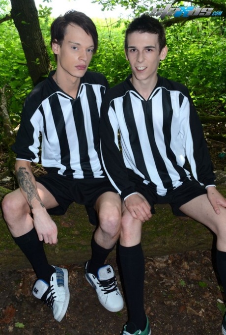 Skinny gay twinks Simon De Lany and Skye Romeo bang each other in a park