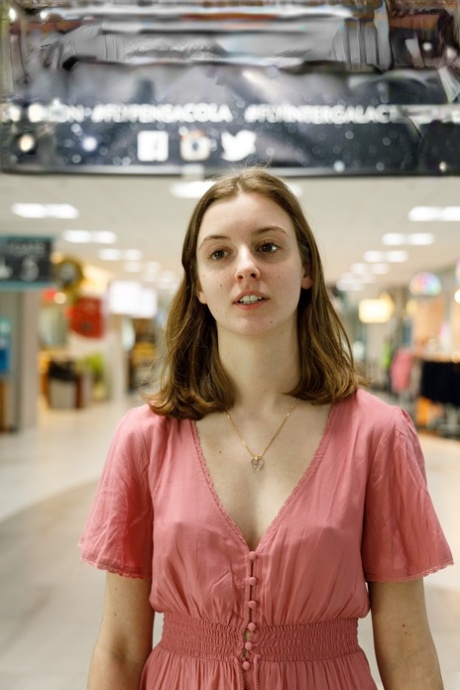 All-natural amateur babe Meadow Brink flashing her boobs in public