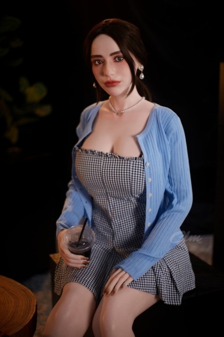 Sex Doll Queen Porn Pictures