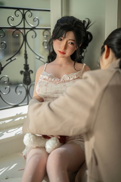 Sex Doll Queen Hot Photos