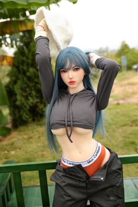 Sex Doll Queen XXX Images