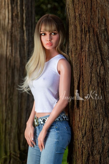 Sexy Dolls GR Porn Pictures