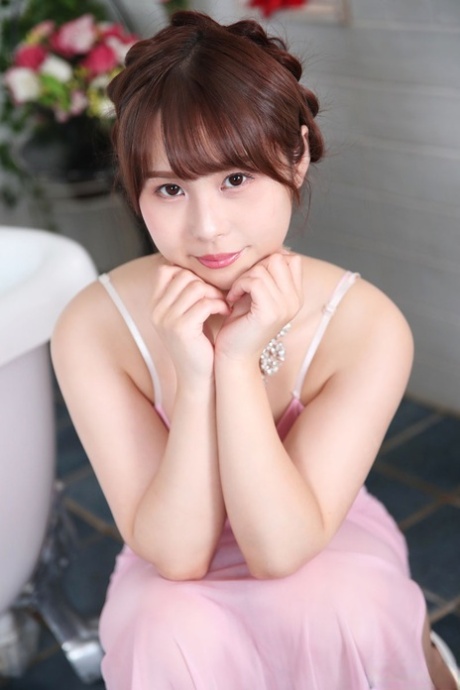 Caribbeancom performed by Chika Momoi Porn Pics