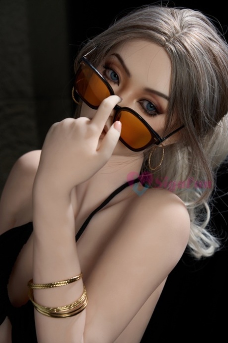 KanaDoll Naked Porn Pics