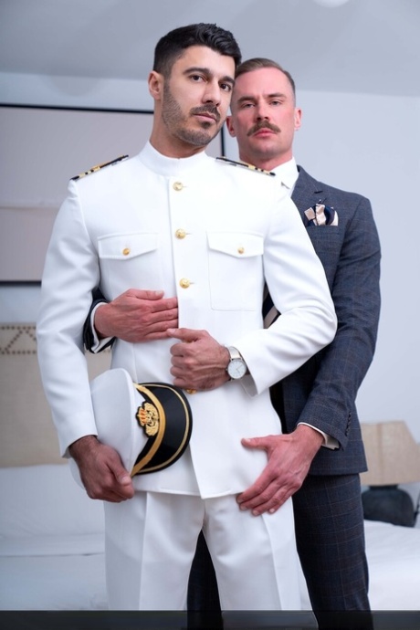 Men At Play Adam Tyrant, Lobo Carreira