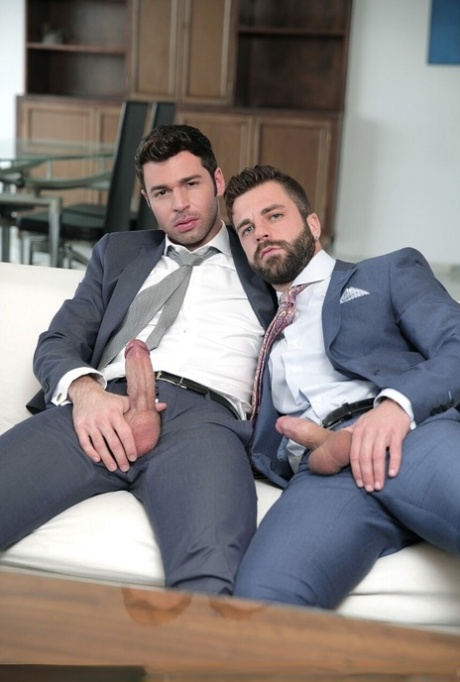 Men At Play Dario Beck, Hector de Silva