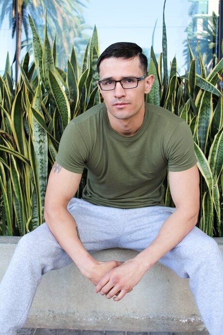 Active Duty performed by Woody Johnson Porn Pics